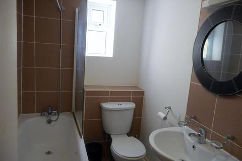 2 bedroom apartment to rent, Richmond Road, Cardiff