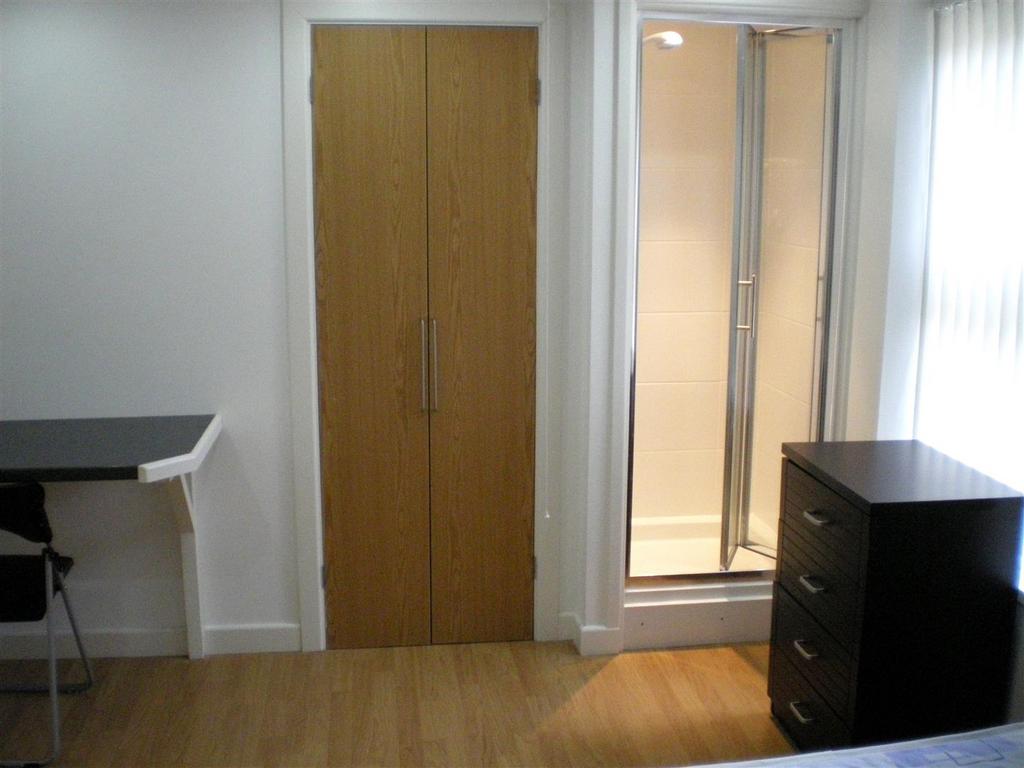 Ensuite.jpg