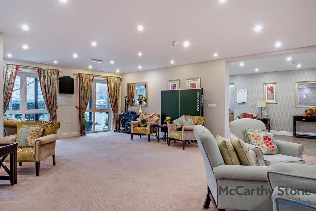 Homeowners Lounge