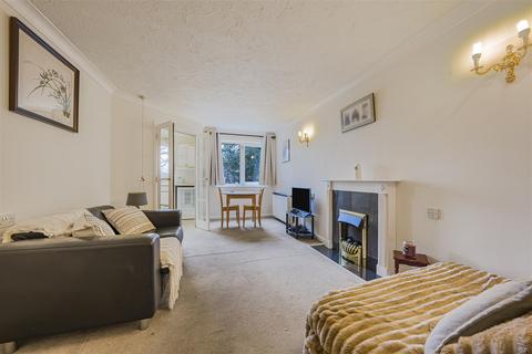 1 bedroom retirement property for sale, Green Lane, Windsor