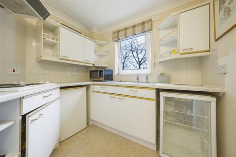 1 bedroom retirement property for sale, Green Lane, Windsor