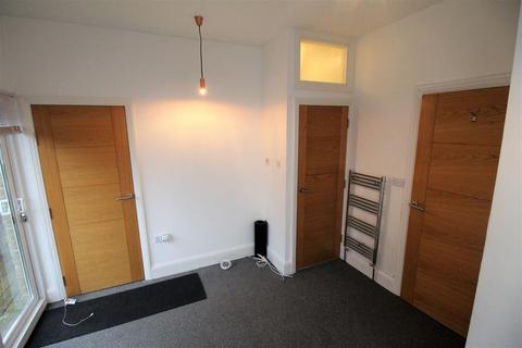 1 bedroom apartment to rent, Electric Avenue, Westcliff-on-Sea