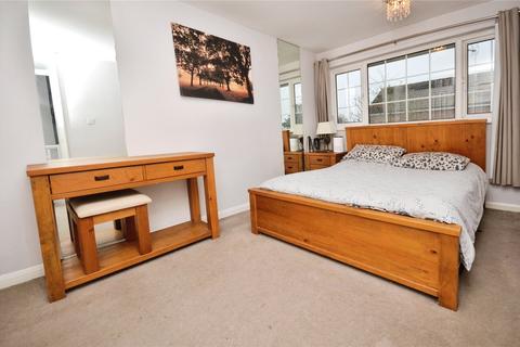 3 bedroom terraced house for sale, Rowland Way, Buckinghamshire HP19