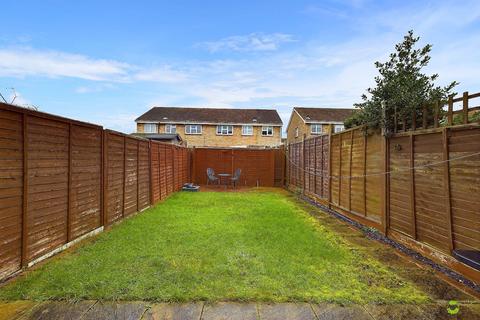 8 Ashurst Close, Dartford, DA1 4SX