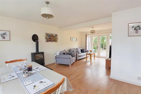 23 Ash Walk, Henstridge, Templecombe, BA8 0QB