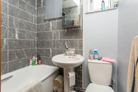 4 Chaucer Crescent, Dover, CT16 2DA