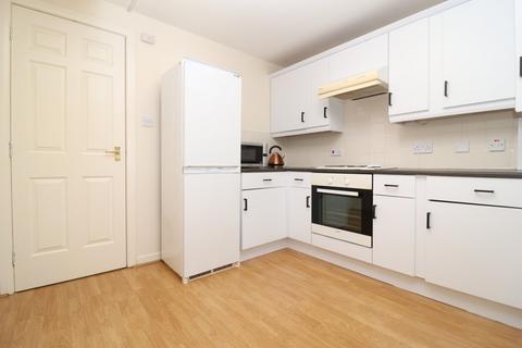 2 bedroom flat to rent, Cartbank Grove, Glasgow, Glasgow City, G44