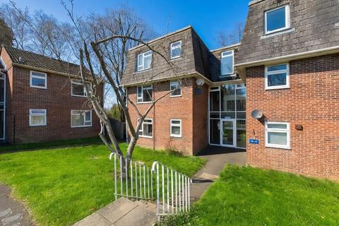 undefined, Wickham Place, Fleet GU52