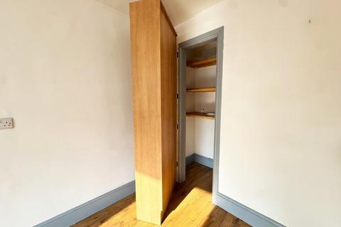 undefined, Wickham Place, Fleet GU52