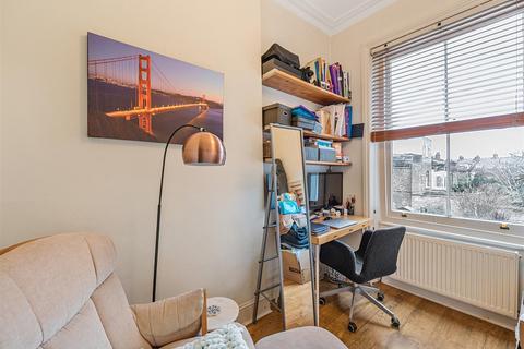 2 bedroom flat for sale, Buckley Road, London, NW6