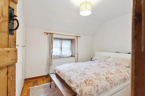 6 Bourne Way, Sutton, SM1 2EN
