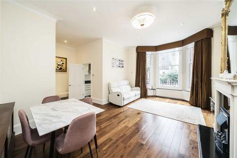 2 bedroom flat to rent, Egerton Gardens, London SW3