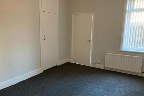 2 bedroom flat to rent, Doncaster Road, Newcastle Upon Tyne