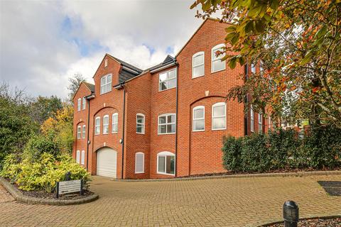 Black Eagle Close, Westerham TN16