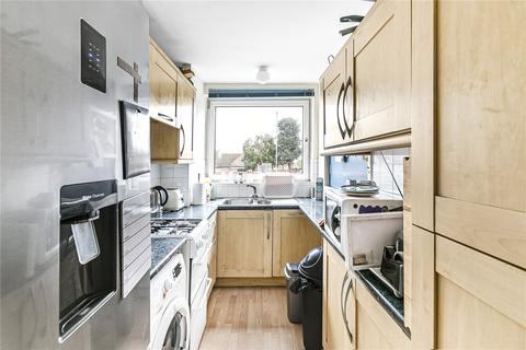 2 bedroom apartment for sale, Hersham Road, Walton-on-Thames, Surrey, KT12