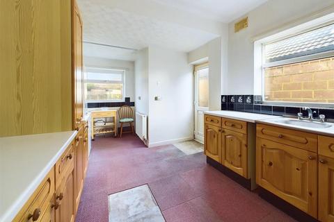 2 Armscroft Way, Gloucester, GL2 0ST