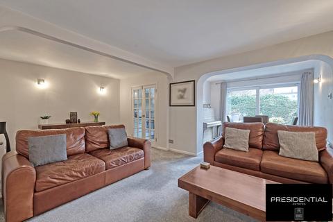 3 bedroom terraced house for sale, Chigwell IG7