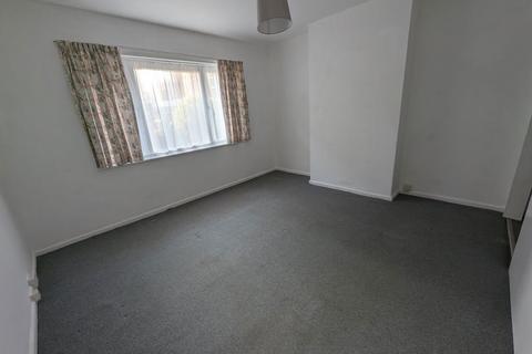 2 bedroom apartment to rent, North Road, Shanklin