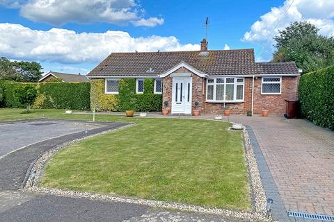 2 bedroom detached bungalow for sale, Bishops Close, Pagham, Bognor Regis, West Sussex PO21