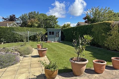 2 bedroom detached bungalow for sale, Bishops Close, Pagham, Bognor Regis, West Sussex PO21