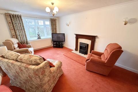 2 bedroom detached bungalow to rent, Durham Close, Grantham, Lincolnshire, NG31