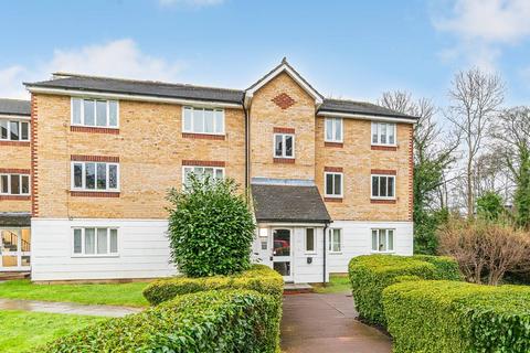 2 bedroom bungalow to rent, Chipstead Close, Belmont, Sutton, SM2