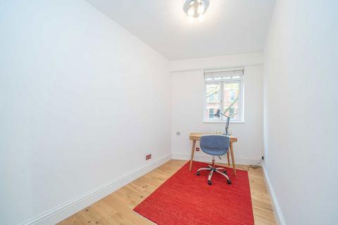 2 bedroom flat for sale, Rosebery Court, London EC1R