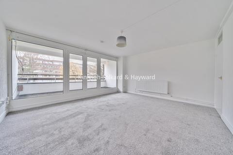 2 bedroom apartment to rent, Hayesford Park Bromley BR2