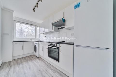 2 bedroom apartment to rent, Hayesford Park Bromley BR2