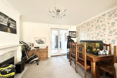 3 bedroom semi-detached house for sale, Knockhall Road, Greenhithe, Kent, DA9