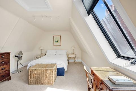 1 bedroom flat for sale, Clapham Road, Oval, London, SW9