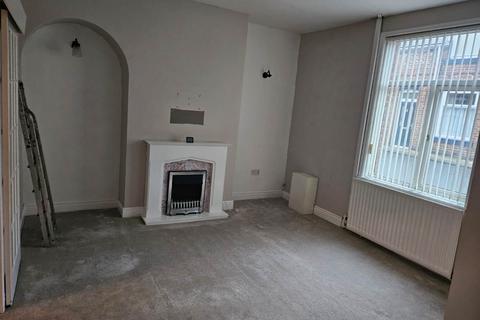 2 bedroom terraced house to rent, Lord Street, Sunderland SR3