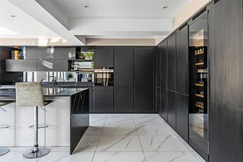 22 Wilbury Avenue, Cheam, Sutton, SM2 7DU