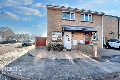 2 bedroom semi-detached house for sale, Aubrietia Close, Harold Wood