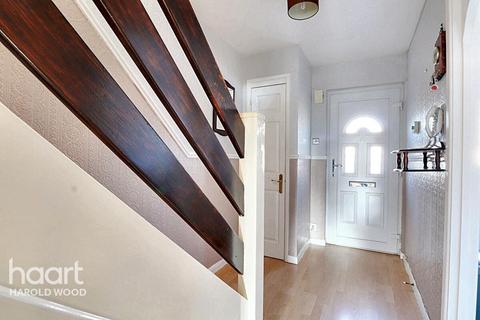 2 bedroom semi-detached house for sale, Aubrietia Close, Harold Wood