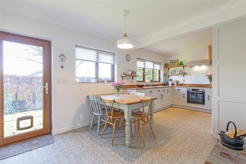 3 bedroom detached bungalow for sale, The Close, Great Longstone, Bakewell, Derbyshire, DE45 1TT