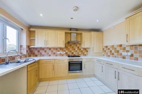 2 bedroom flat for sale, Drayton Road, Borehamwood WD6