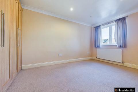 2 bedroom flat for sale, Drayton Road, Borehamwood WD6