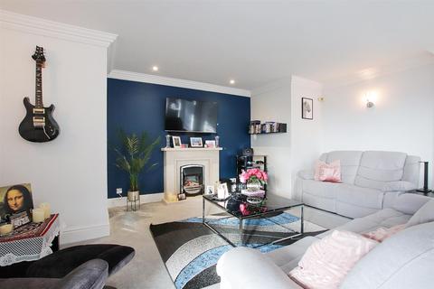 2 bedroom apartment for sale, Richmond Road, Bowdon