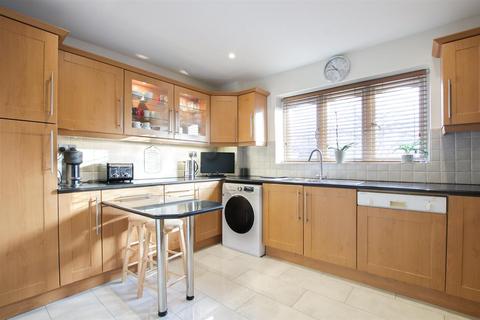 2 bedroom apartment for sale, Richmond Road, Bowdon