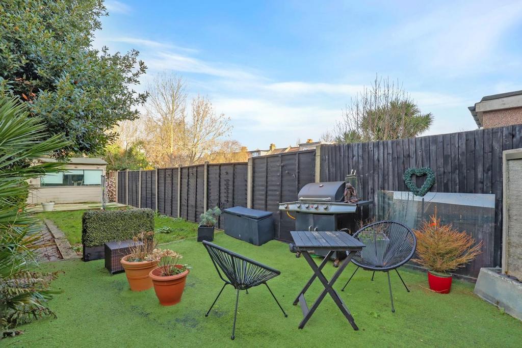 07-4c42 JHProp Wpen - 110 Marlow Road - 19-medium.jp