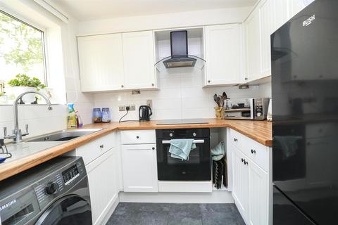 2 bedroom end of terrace house for sale, Elizabeth Way, Hatfield Peverel