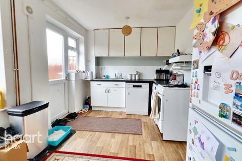 2 bedroom terraced house for sale, Gurney Crescent, Leicester