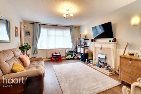 2 bedroom terraced house for sale, Gurney Crescent, Leicester