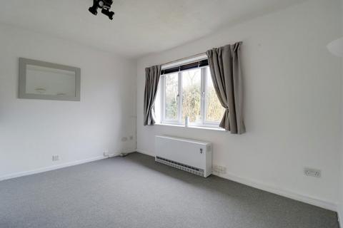 1 bedroom flat to rent, 8 St Augustines Court, Belmont, Hereford, HR2 7YB