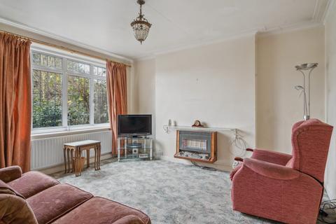 4 bedroom semi-detached house for sale, George V Avenue, Pinner, HA5