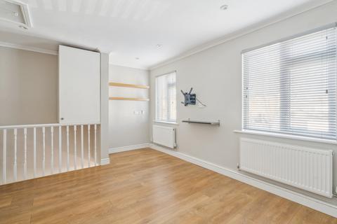 1 bedroom maisonette for sale, Rickmansworth Road, Pinner HA5