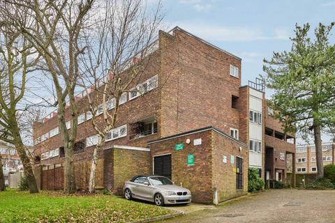 1 bedroom flat for sale, Littlecombe Close, London SW15