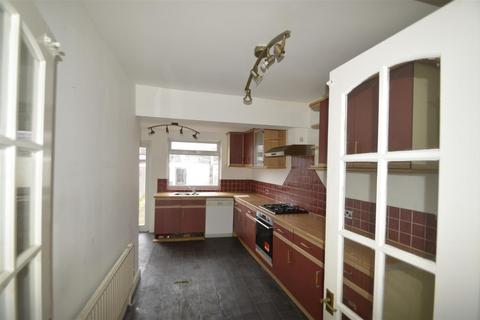 3 bedroom terraced house for sale, Beam Avenue, Dagenham