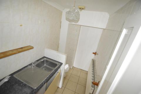 3 bedroom terraced house for sale, Beam Avenue, Dagenham